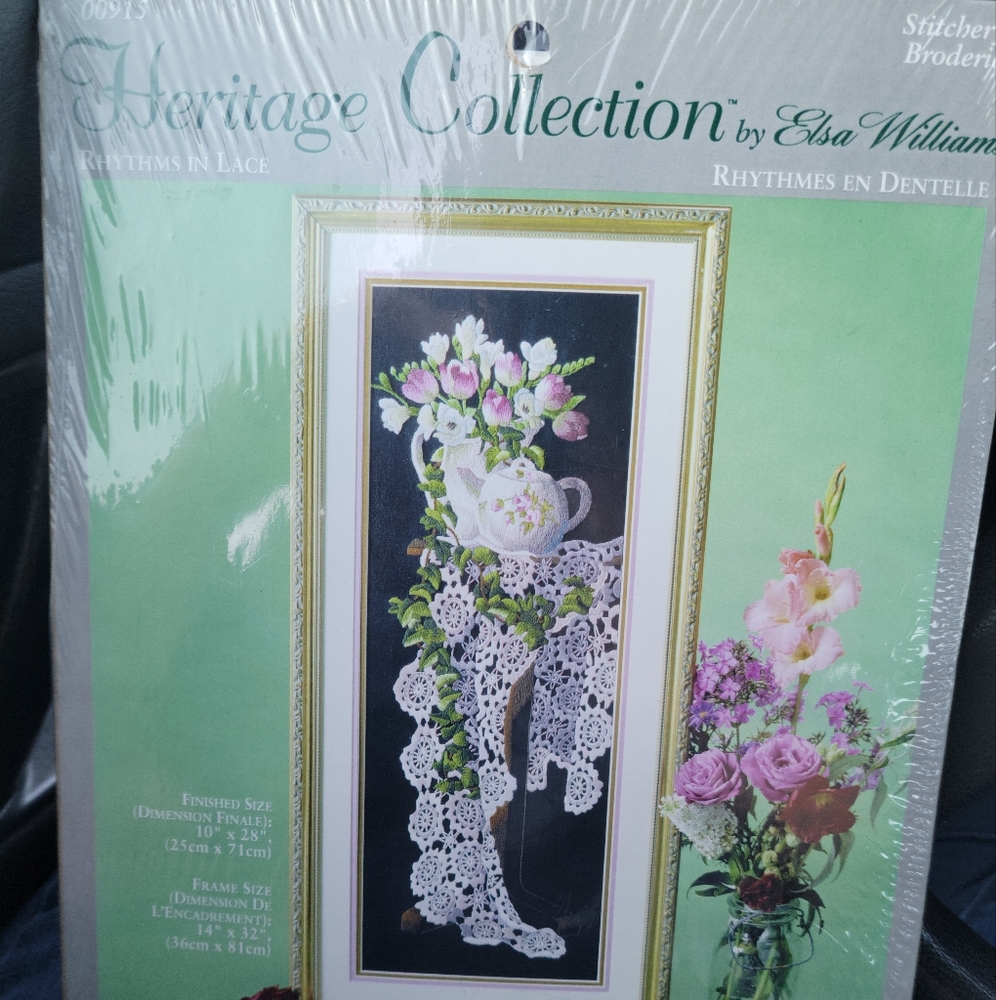 Heritage collection rhythm in lace